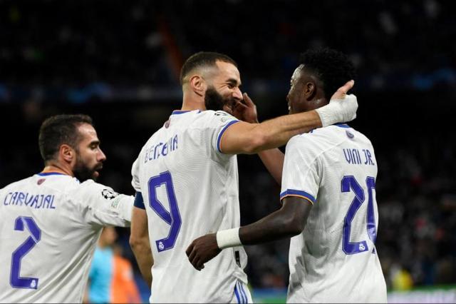 1635992363368018617.jpg real_madrid_champions_shakhtar_benzema_vinicius.jpg